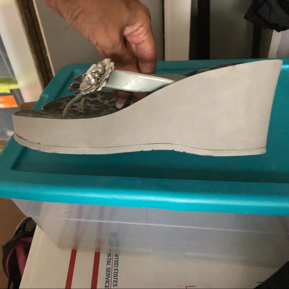 BCBG Generation Embellished Thong Wedge Sandals - Picture 3 of 8